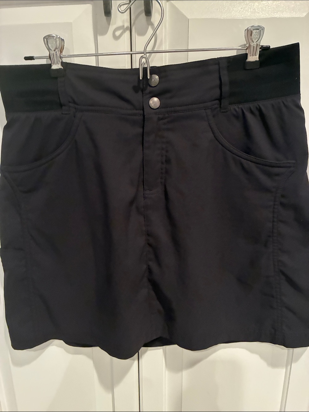 Title Nine Size 6 Clamber Hiking Skort - some pilling